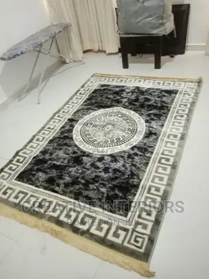 5by7 Designer Center Rugs