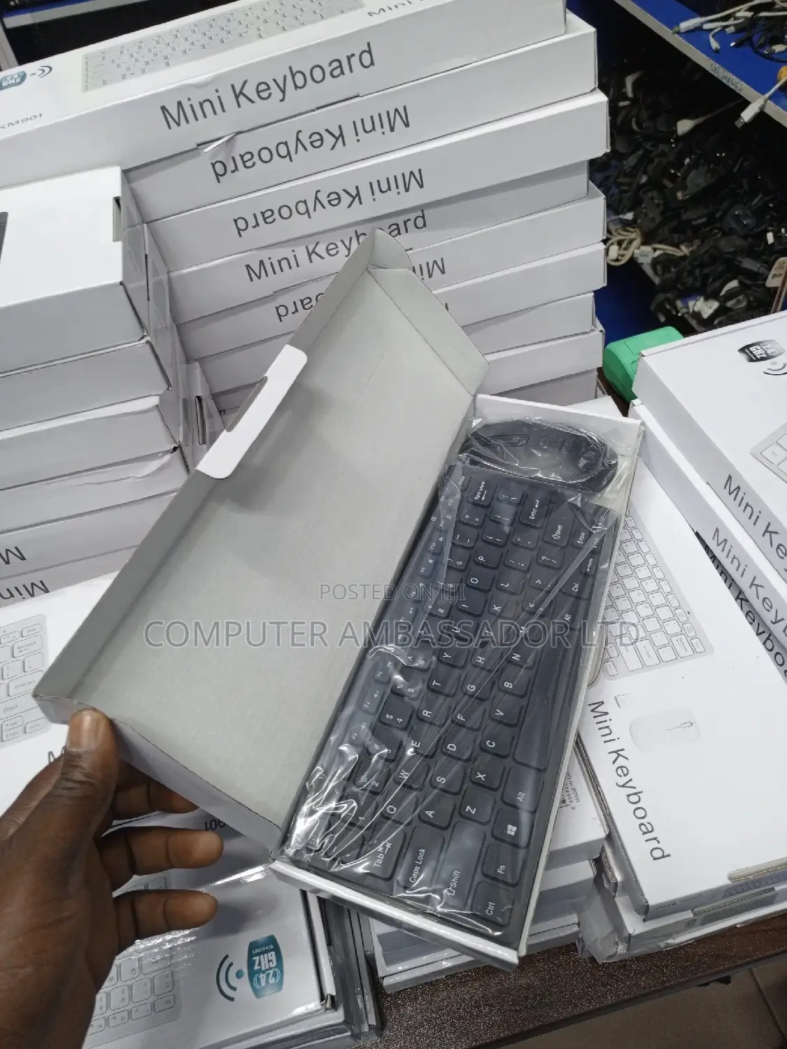 Smart Mini Wireless Keyboard