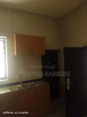 3bdrm Block of Flats in G.R.A, Enugu for rent