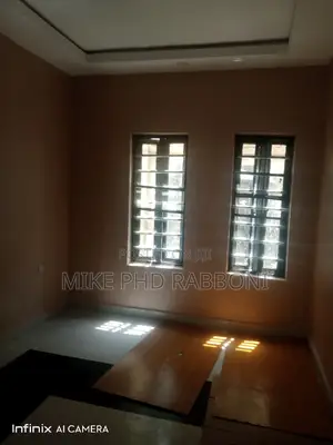 3bdrm Block of Flats in G.R.A, Enugu for rent