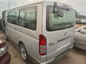Toyota HiAce 2008 Black