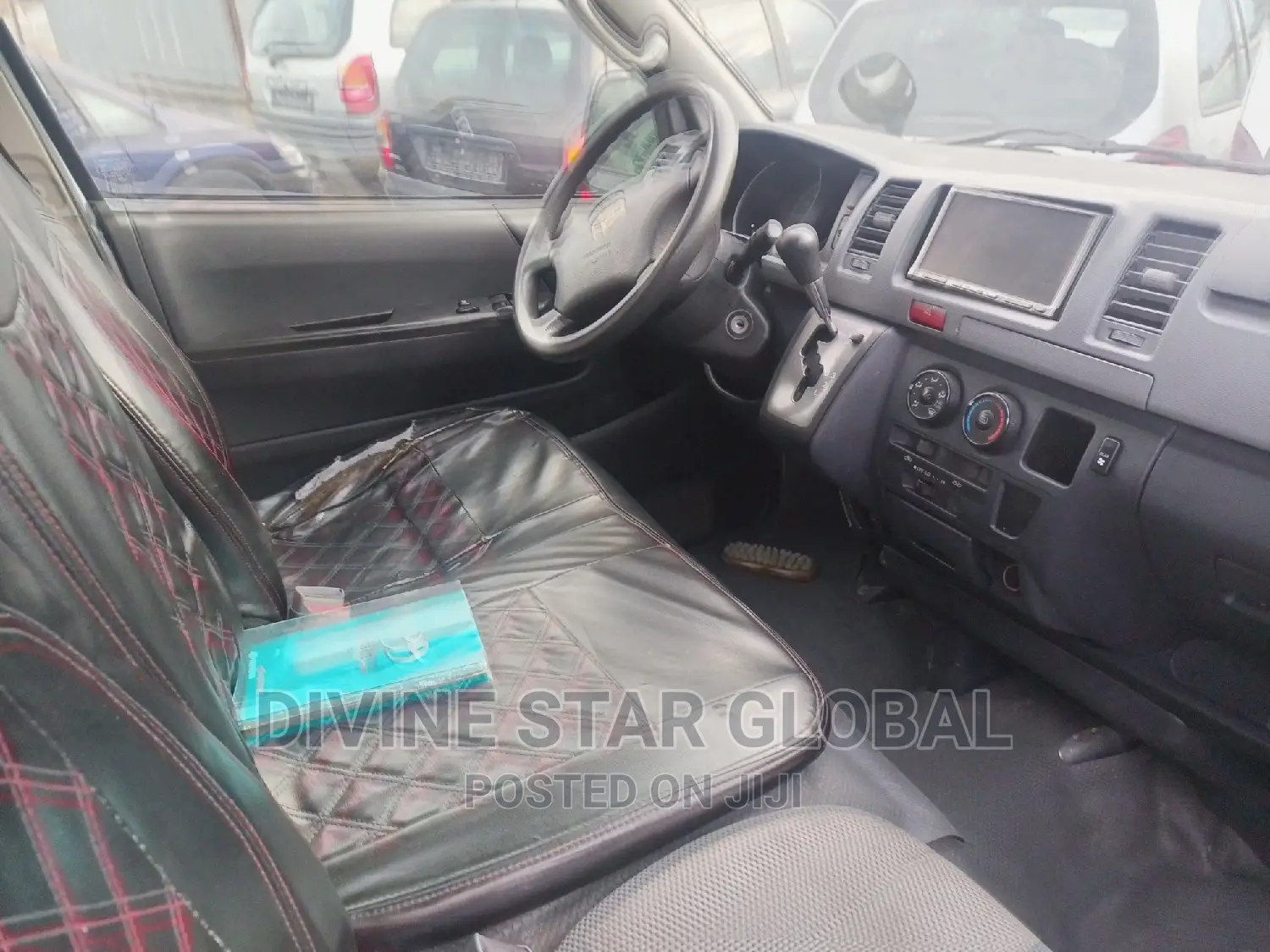 Toyota HiAce 2008 Black