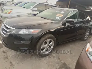 Honda Crosstour 2012 Black