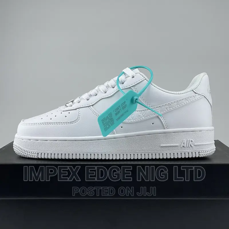 Guys White Sneakers , Men's Canvas