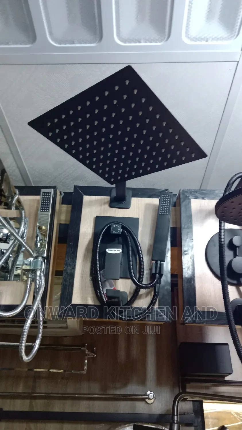 Black Condit Shower