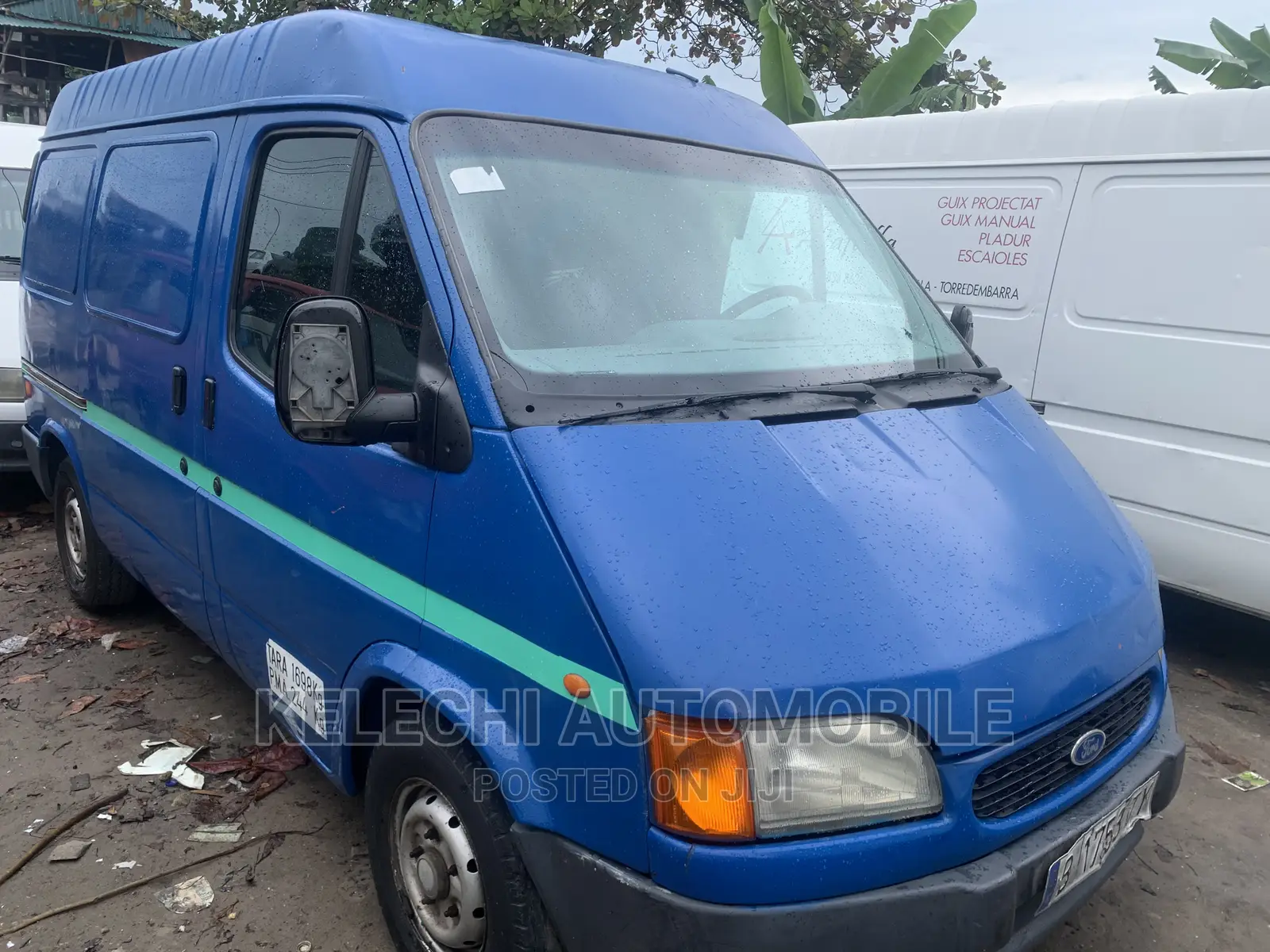 Ford Transit 2000 Blue