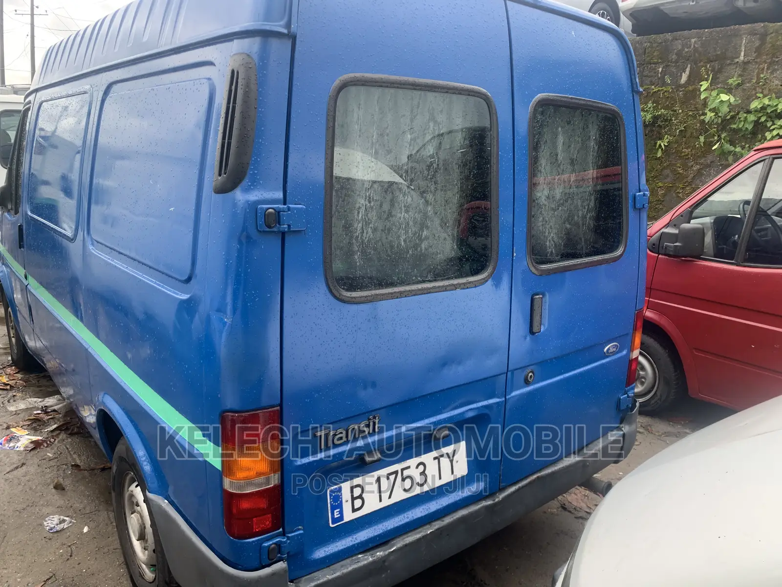 Ford Transit 2000 Blue