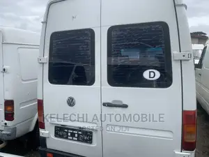 Volkswagen LT 2000 White