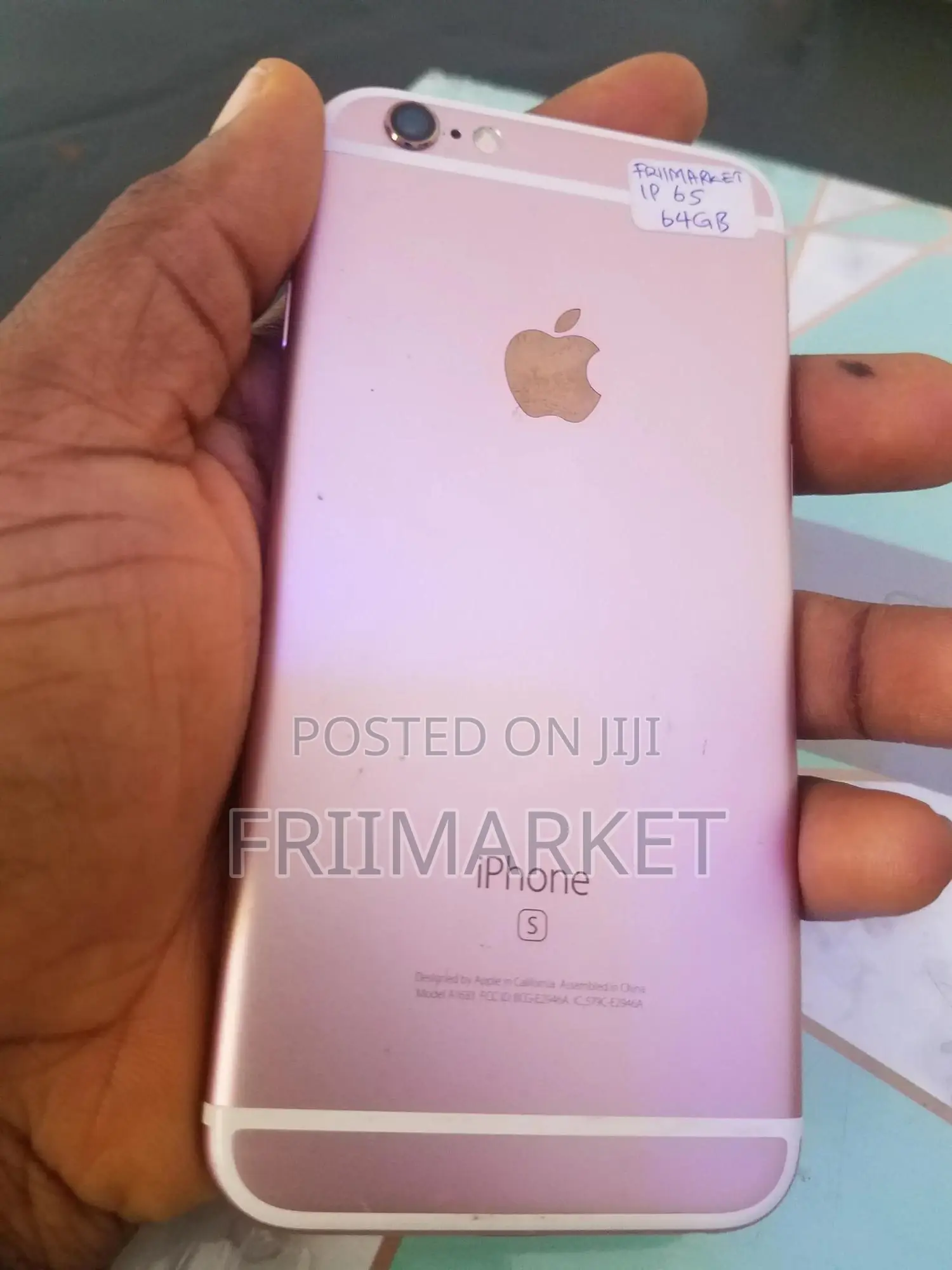 Apple iPhone 6s 64 GB Rose Gold