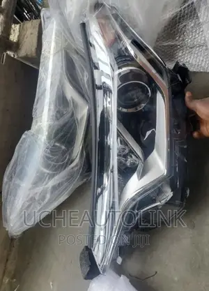 Headlight C-Hr 2018 Available as Seen