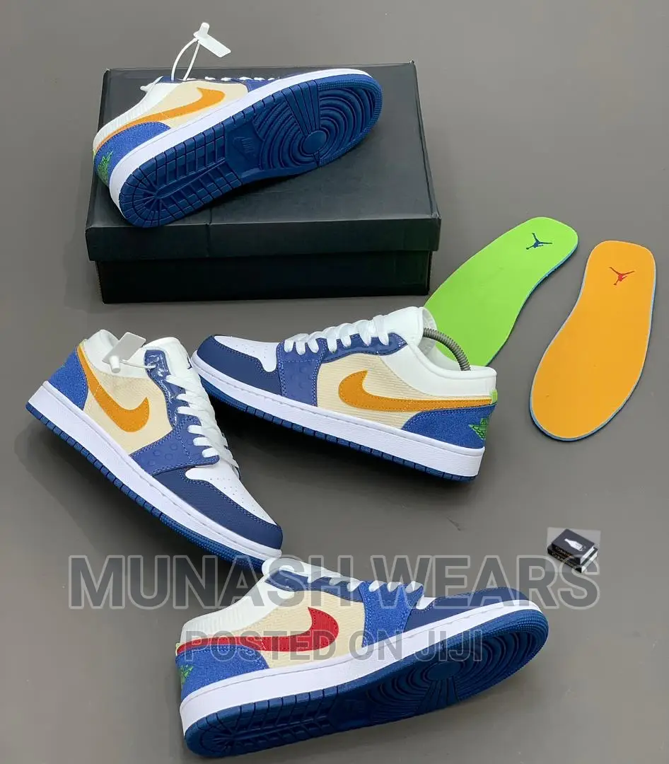 Nike Sneakers