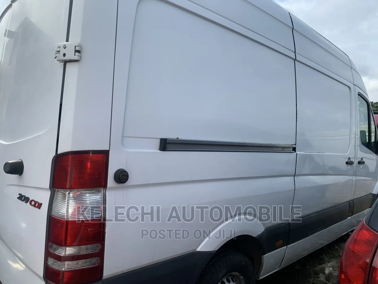 Mercedes-Benz Sprinter 2012 White