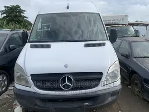 Mercedes-Benz Sprinter 2012 White
