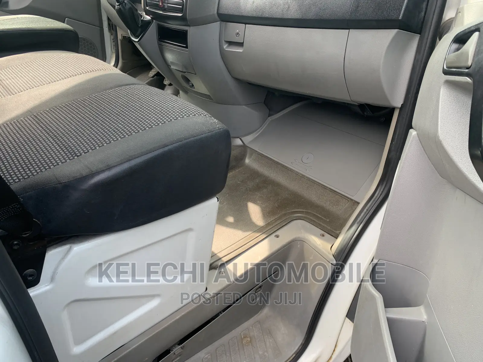 Mercedes-Benz Sprinter 2012 White