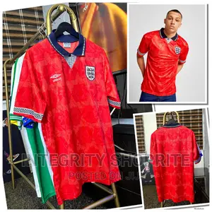 1990 - 1993 England Away Football Shirt.