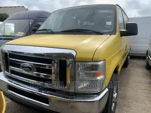 Ford E350 2009 Yellow