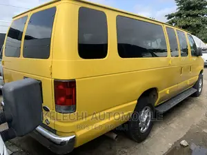 Ford E350 2009 Yellow