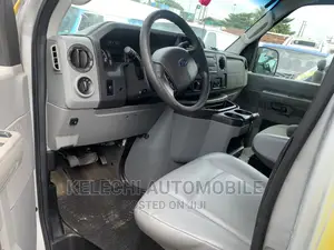 Ford E350 2009 Yellow