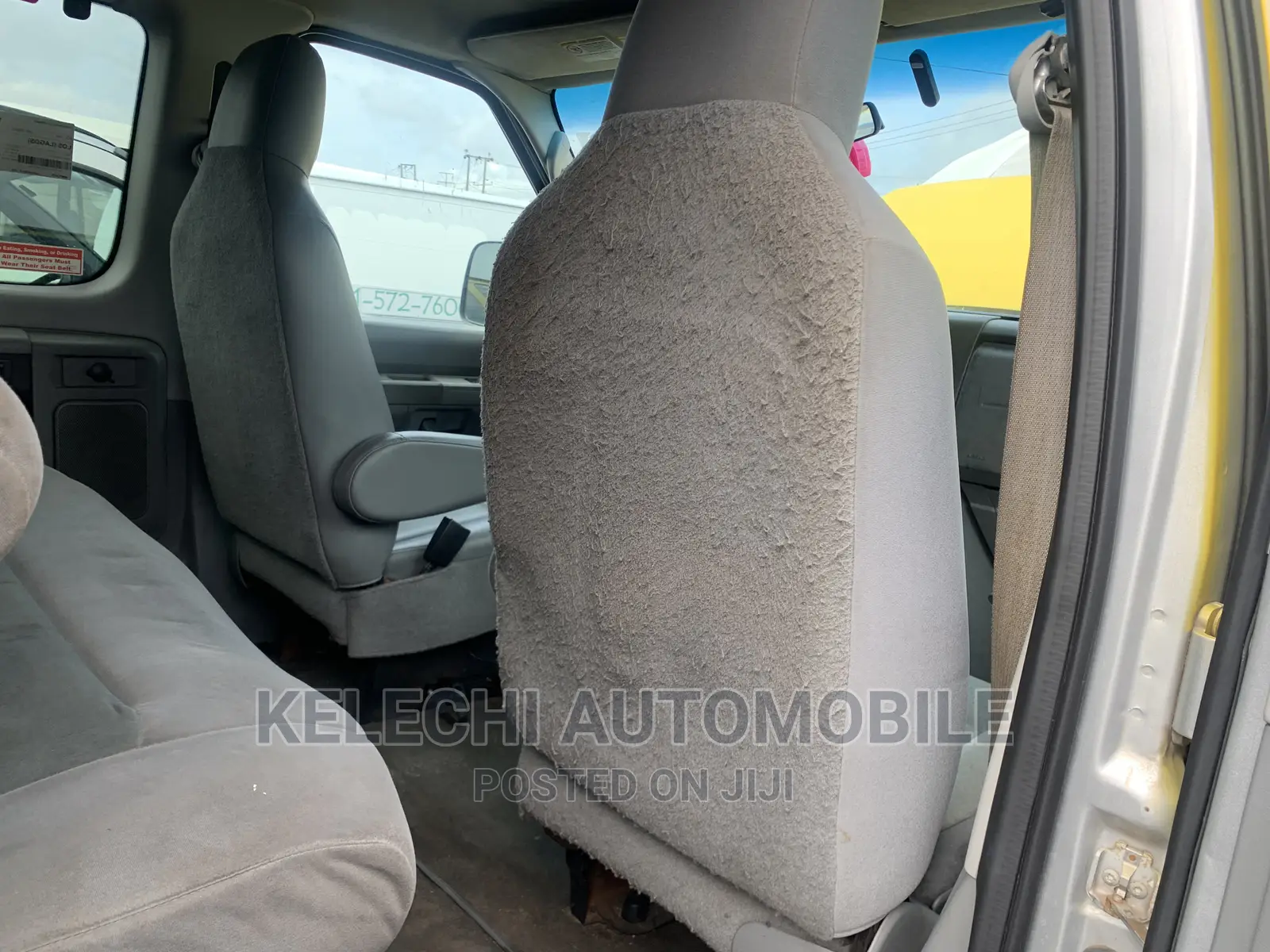 Ford E350 2009 Yellow