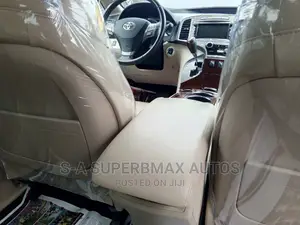 Toyota Venza V6 AWD 2010 White