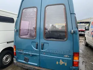 Ford Transit 2002 Blue