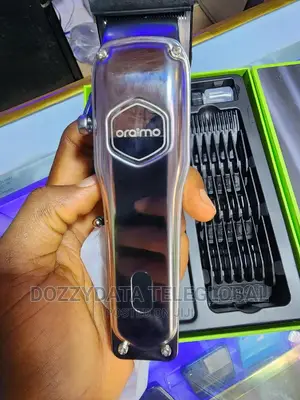 Oraimo Professional Smart Clipper 2 With 4 Guided Combs
