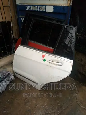 GLK Complete Back Door Direct Tokunbo Extra Clean Each