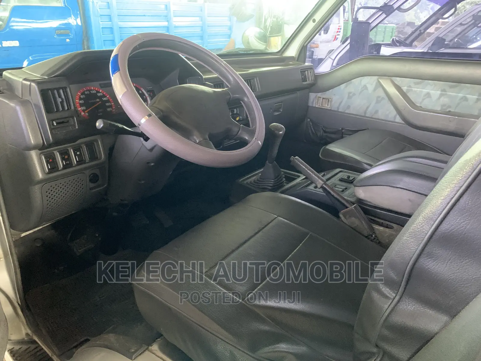 Mitsubishi L300 2004 Silver