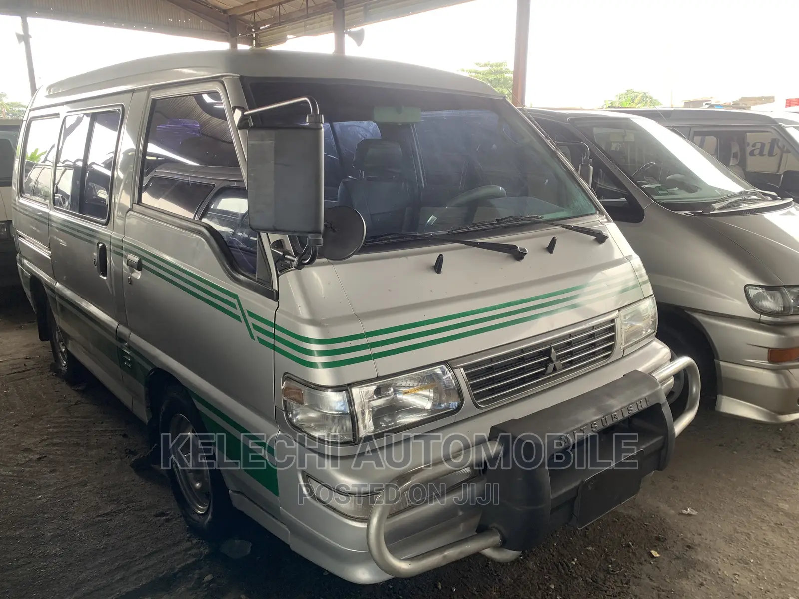 Mitsubishi L300 2004 Silver