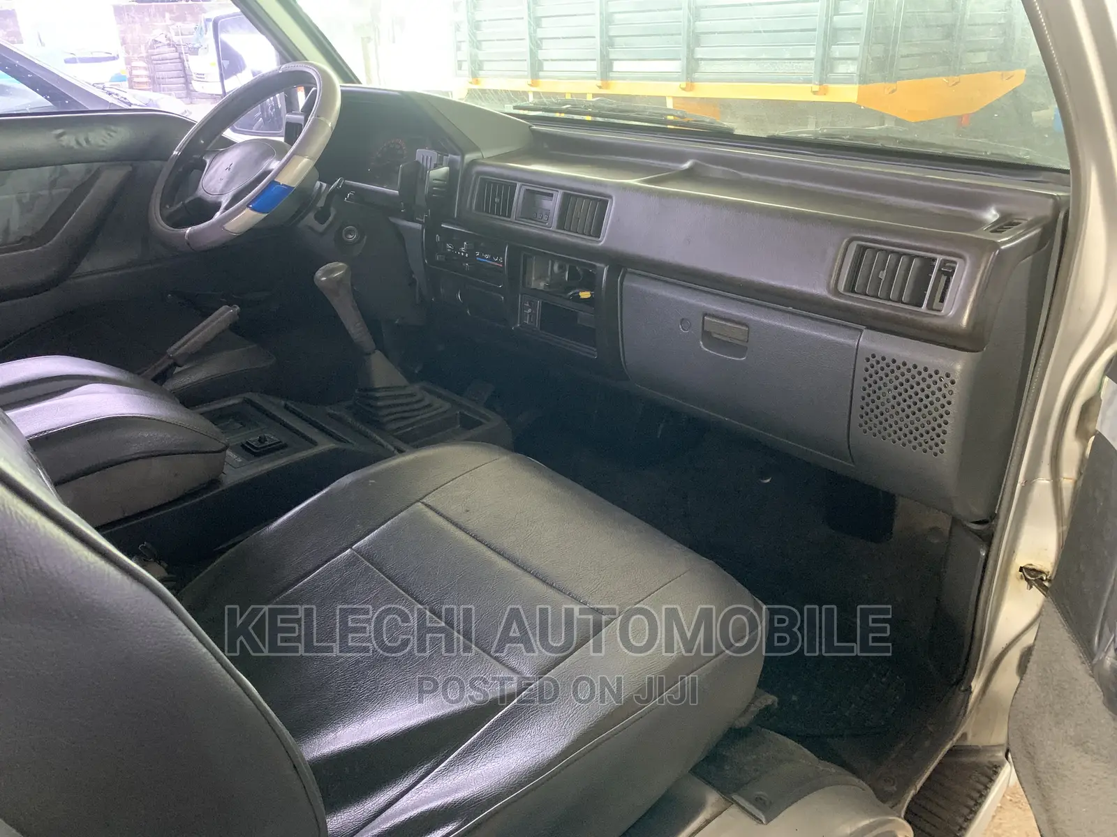 Mitsubishi L300 2004 Silver