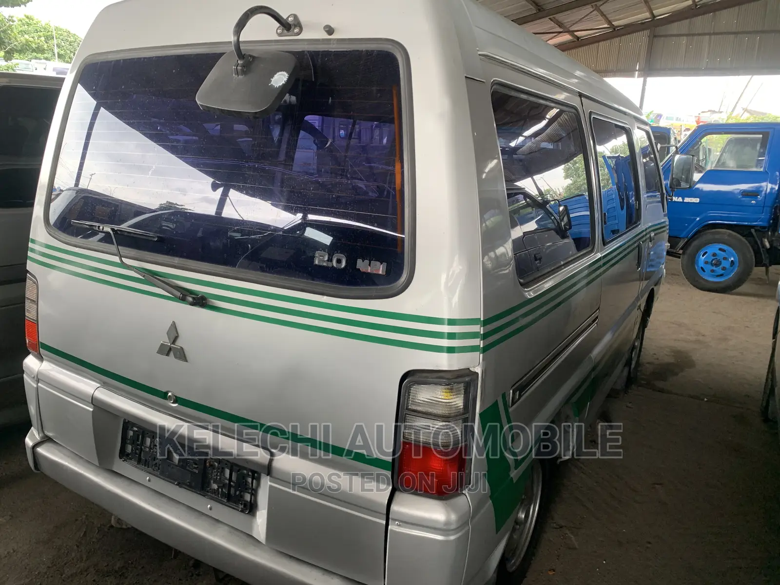 Mitsubishi L300 2004 Silver