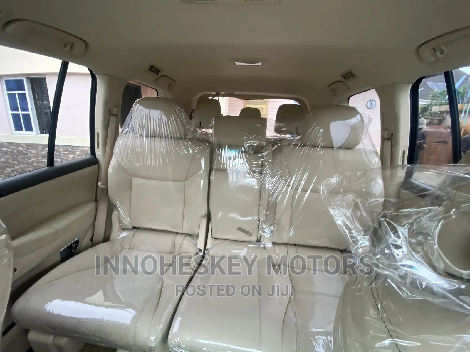 Lexus LX 570 AWD 2014 White