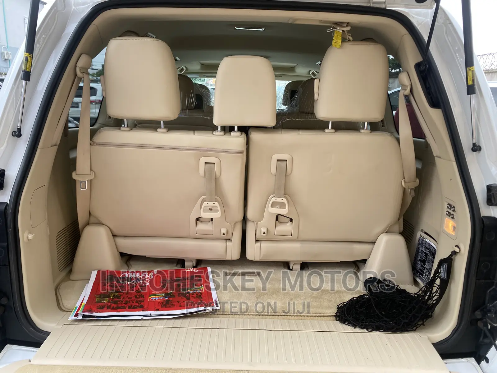Lexus LX 570 AWD 2014 White