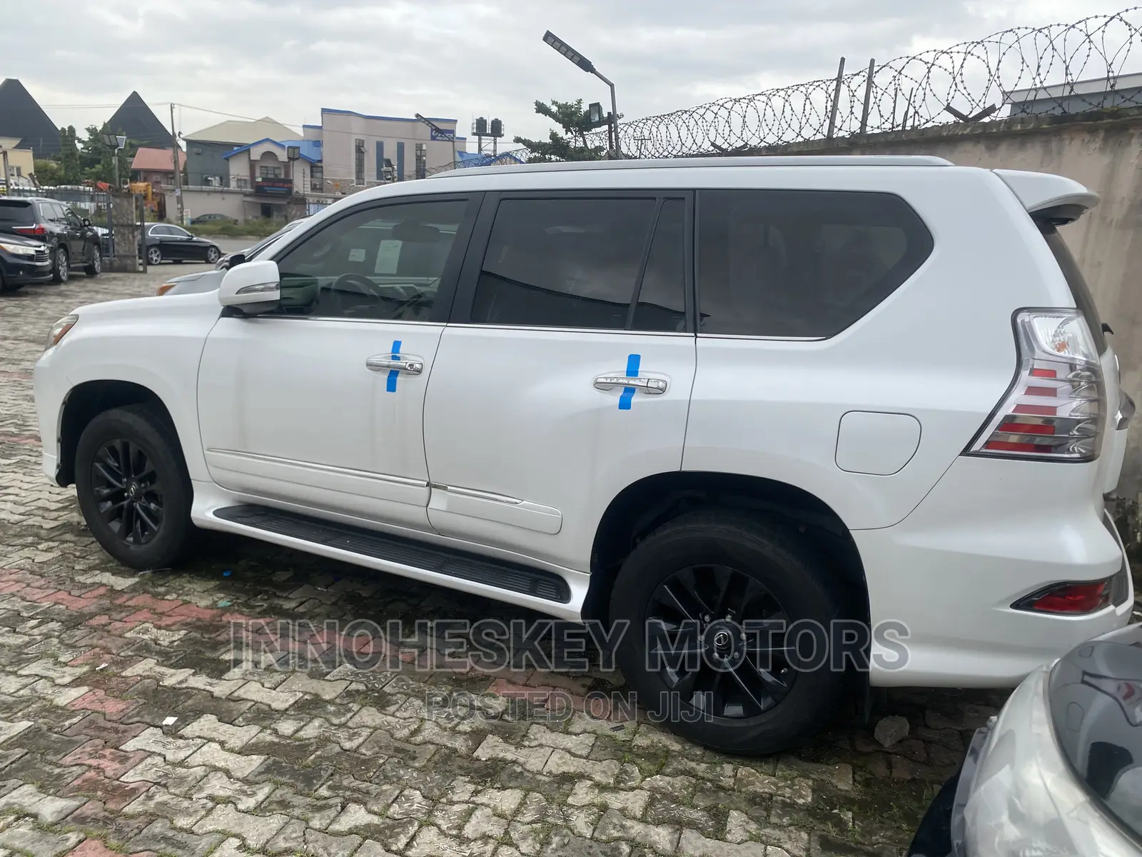 Lexus GX 460 Base 2015 White