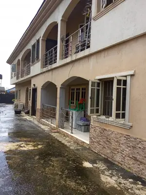 10bdrm Block of Flats in Berger for sale