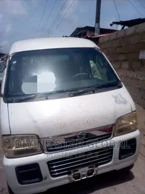 Suzuki Every 2010 White