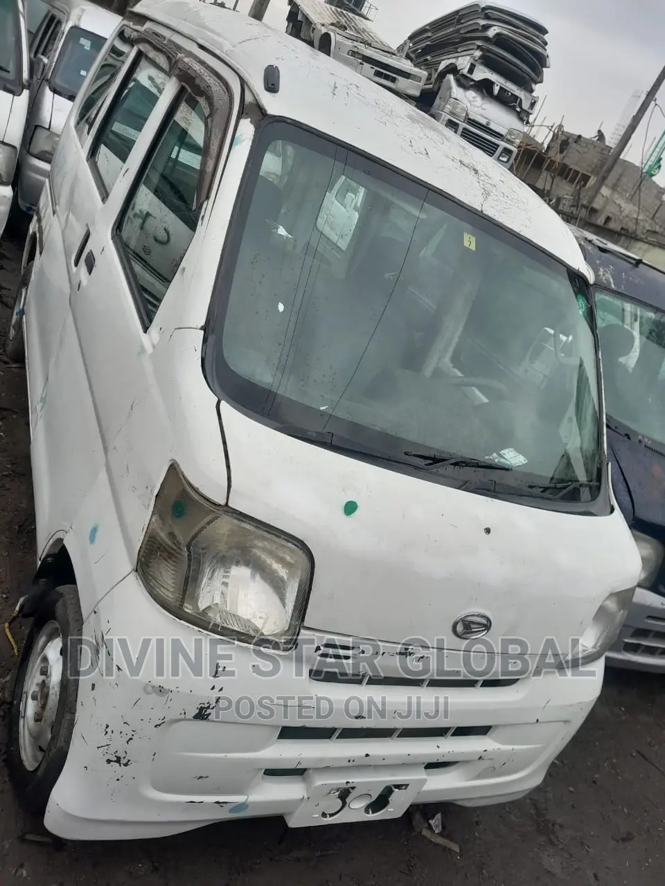 Suzuki Every 2000 White