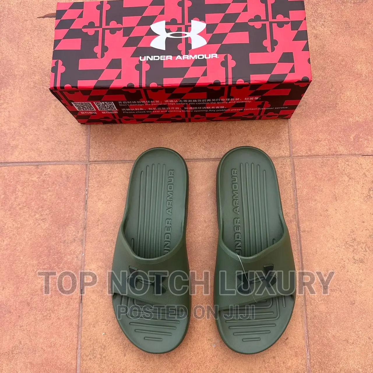 *Under Armour Ua CORE PTH Slides*