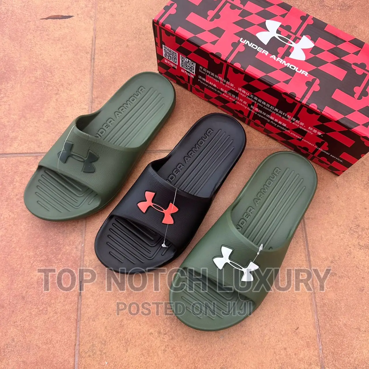 *Under Armour Ua CORE PTH Slides*