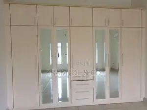 4bdrm Townhouse / Terrace in Guzape District for rent