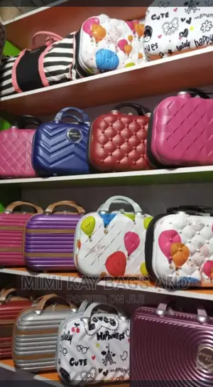 Mini Kit for Weekend Travels 15000