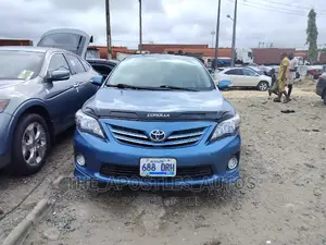 Toyota Corolla 2013 Blue