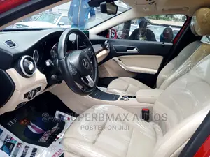 Mercedes-Benz GLA 250 2016 Red