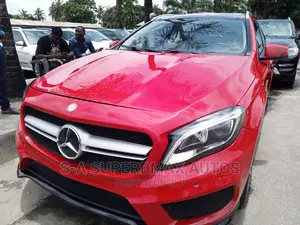 Mercedes-Benz GLA 250 2016 Red