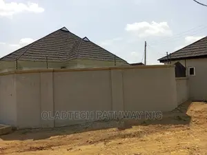 Photo - Electric Security Fence Wire