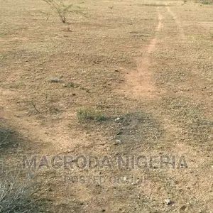 2.5acres of Land Directly 
On Akilo/Ogba
Road