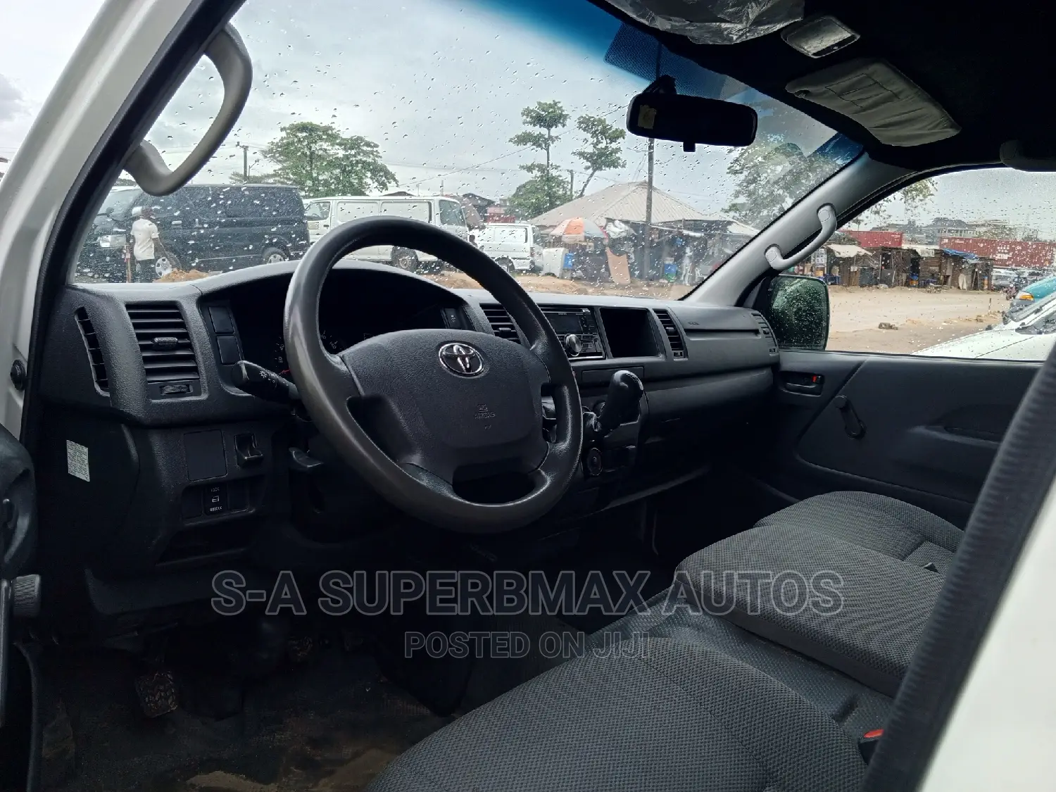 Toyota HiAce 2020 White