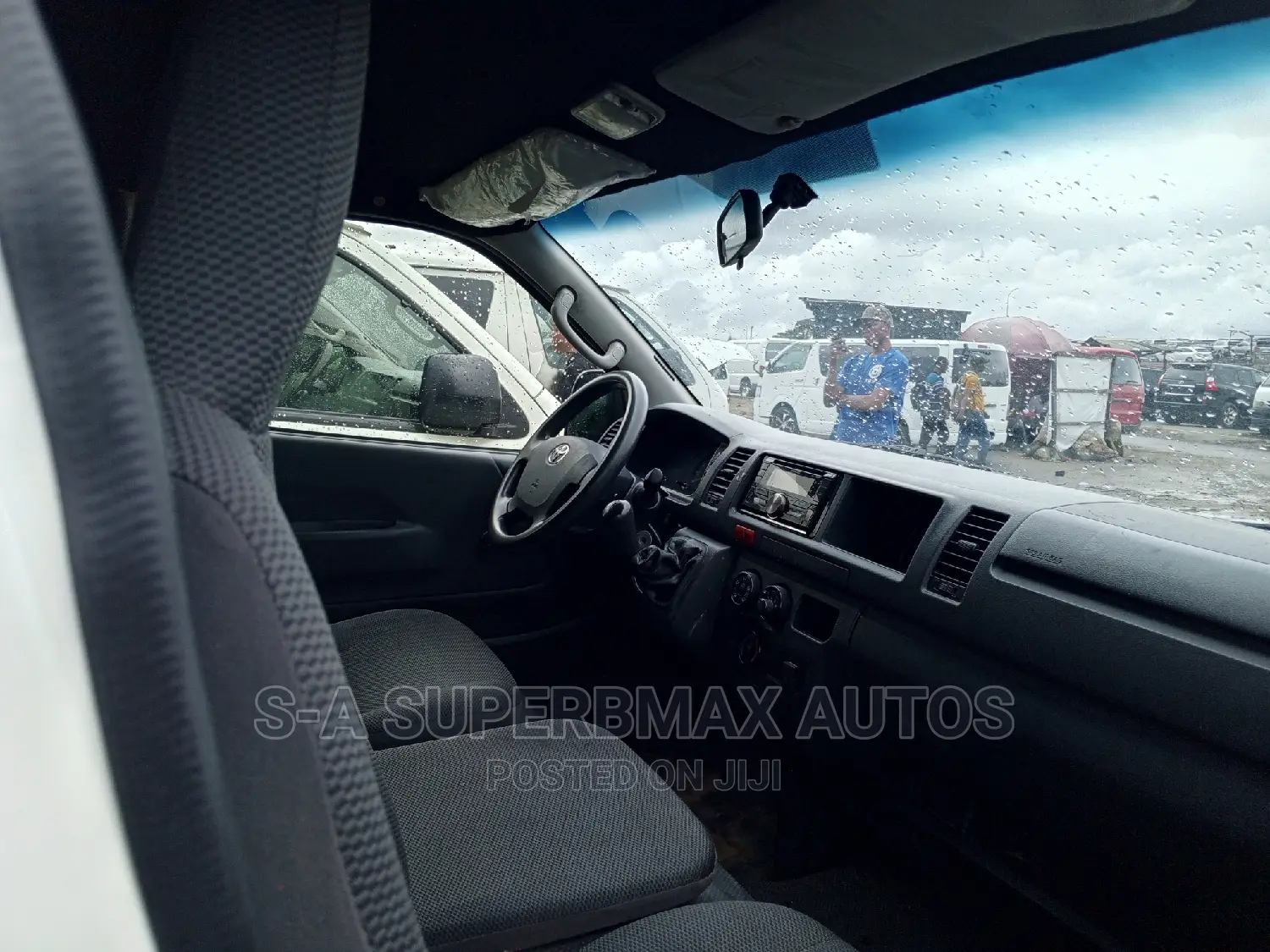 Toyota HiAce 2020 White