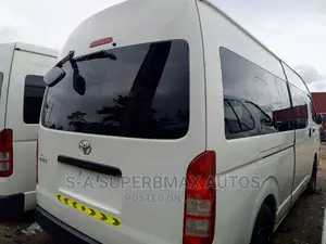 Toyota HiAce 2020 White