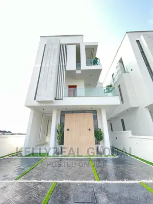 Furnished 5bdrm Duplex in Chevron for sale